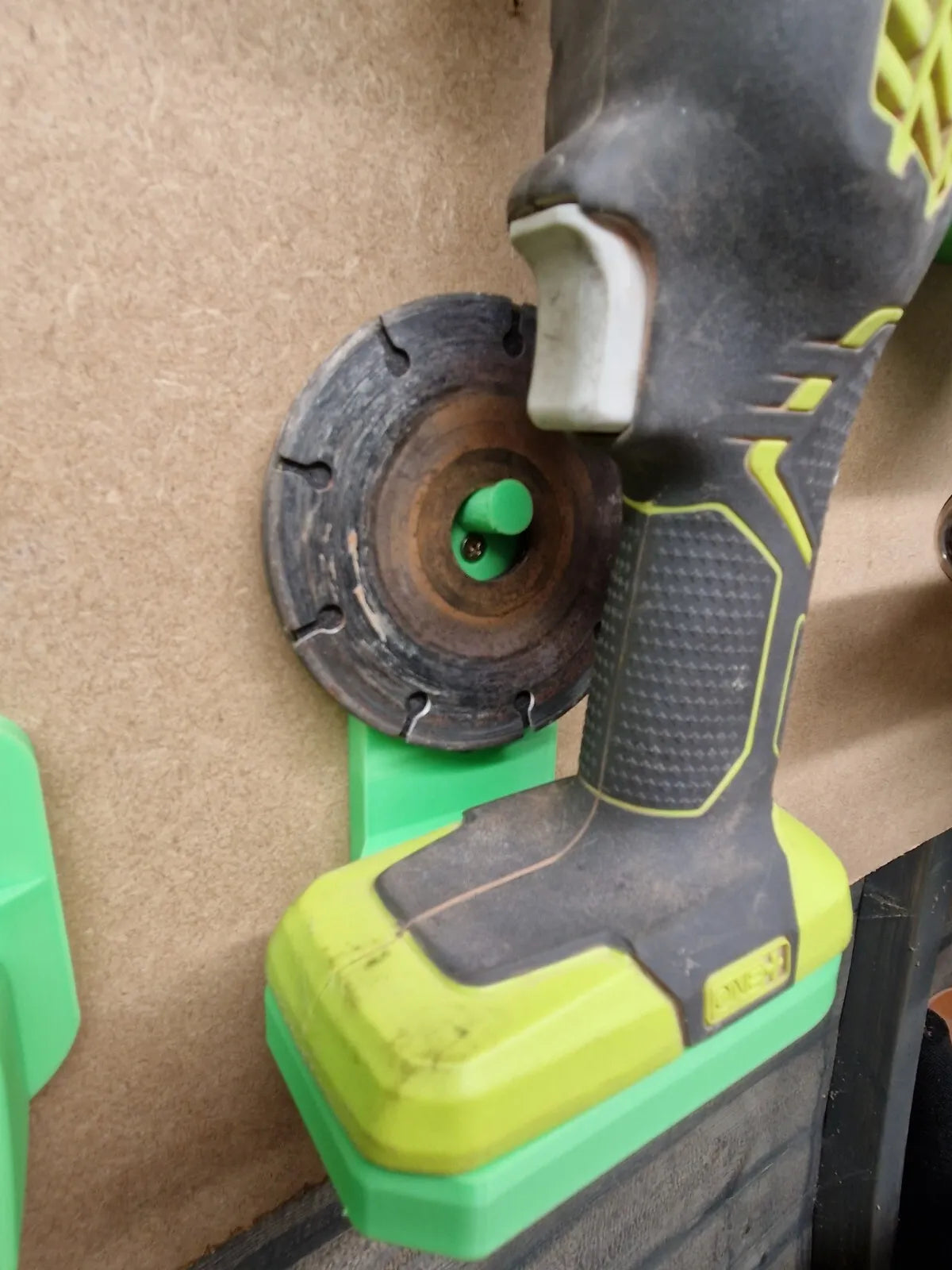 CC3DD Wall Mount Bundle for Ryobi One+ Tools (2x90,1xGrinder,1xFlat,1xDual Batt)