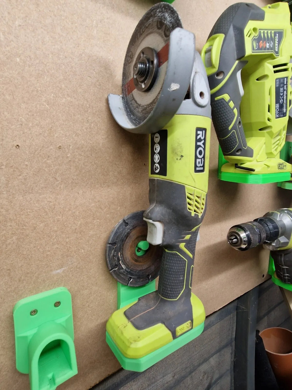 CC3DD Wall Mount for Ryobi One+ 18v Angle Grinder